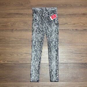 SPANX Faux Leather Snake Leggings S Small High Rise NWT Sculpt